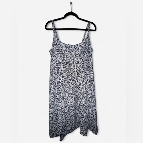 Old Navy Dresses & Skirts - Old Navy Floral Linen-Blend Mini Dress in Navy and White